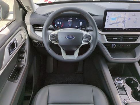 New 2026 Ford Explorer Active w/ Active Comfort Package RWD image 16