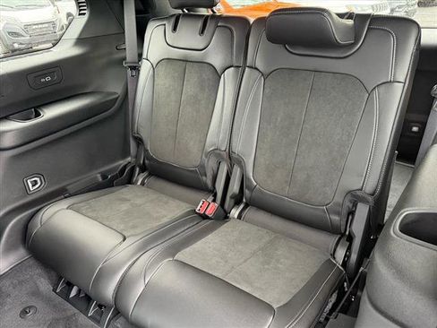 New 2025 Jeep Grand Cherokee L Altitude RWD image 6