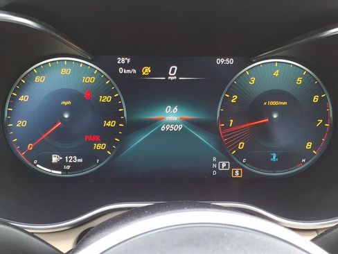 Used 2021 Mercedes-Benz C 300 4MATIC Sedan image 27