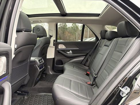New 2026 Mercedes-Benz GLE 580 4MATIC image 14