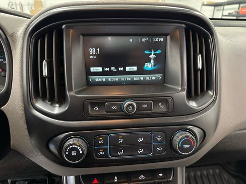 Used 2018 Chevrolet Colorado W/T w/ WT Convenience Package AWD/4WD image 16