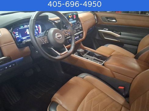 Used 2024 Nissan Pathfinder Platinum w/ Cargo Package image 6