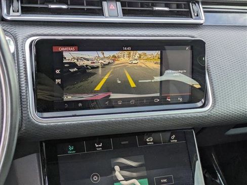 Used 2019 Land Rover Range Rover Velar R-Dynamic SE image 15