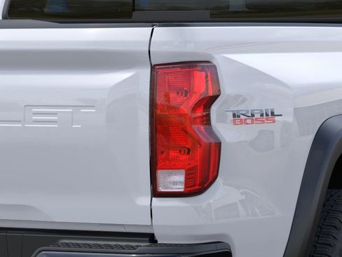 New 2026 Chevrolet Colorado Trail Boss AWD/4WD image 11