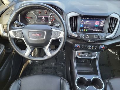 Used 2024 GMC Terrain SLT