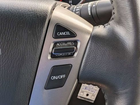 Used 2014 Nissan Titan SV w/ SV Premium Utility Package RWD image 26