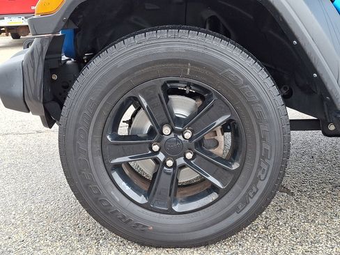 Used 2022 Jeep Wrangler Unlimited Sport image 31