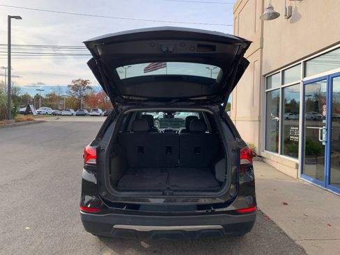 Used 2022 Chevrolet Equinox Premier image 8