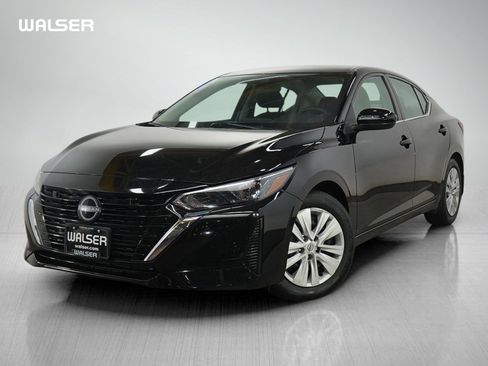 Used 2024 Nissan Sentra S image 1