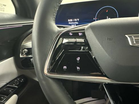 Certified 2024 Cadillac Lyriq Luxury AWD/4WD image 33