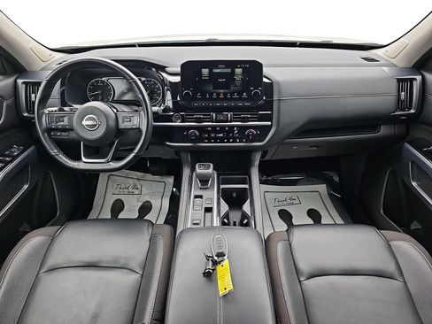 Used 2023 Nissan Pathfinder SL w/ SL Premium Package FWD image 13