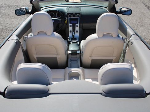 Used 2012 Volvo C70 T5 image 12