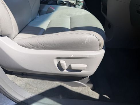 Used 2015 Toyota Sienna XLE Premium AWD/4WD image 28
