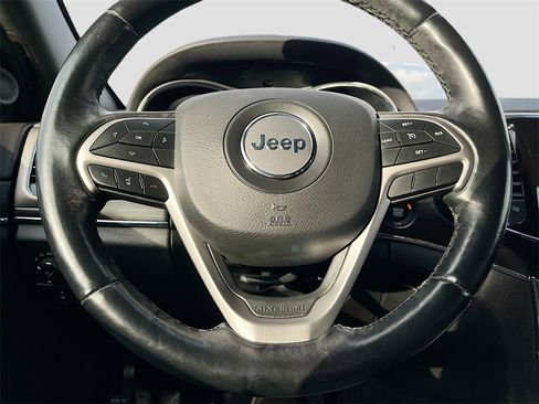 Used 2020 Jeep Grand Cherokee Limited image 11