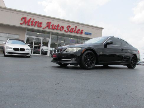 Used 2011 BMW 328i xDrive Coupe image 3