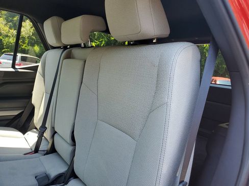 Used 2025 Toyota 4Runner SR5 AWD/4WD image 15