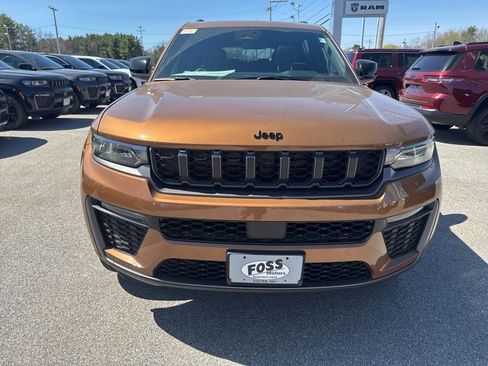 New 2026 Jeep Grand Cherokee L Limited AWD/4WD image 8