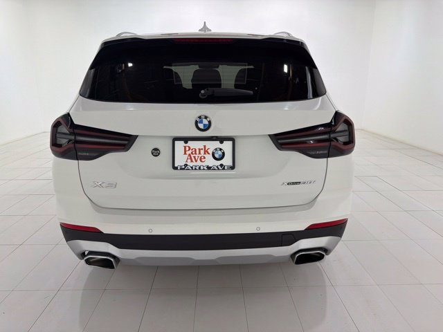 Used 2022 BMW X3 xDrive30i w/ Convenience Package AWD/4WD image 4