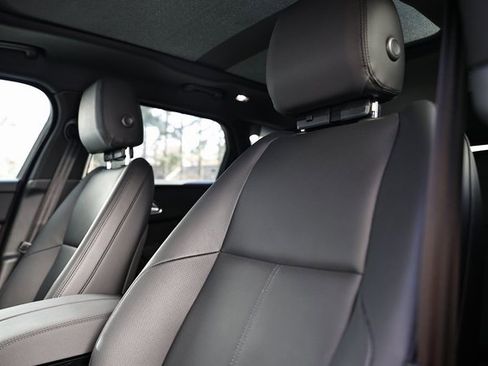 New 2026 Land Rover Range Rover Velar Dynamic SE image 24