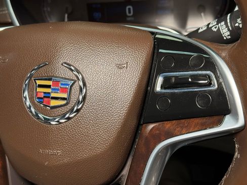 Used 2015 Cadillac SRX Luxury w/ Driver Awareness Package image 42