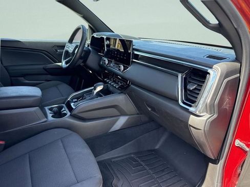 Used 2024 GMC Canyon Elevation w/ Convenience Package image 18