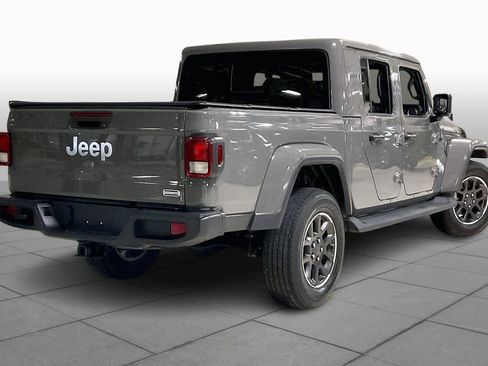 Used 2021 Jeep Gladiator Overland w/ Popular Equipment Package image 12