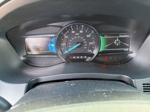 Used 2018 Ford Explorer XLT w/ Equipment Group 202A image 5