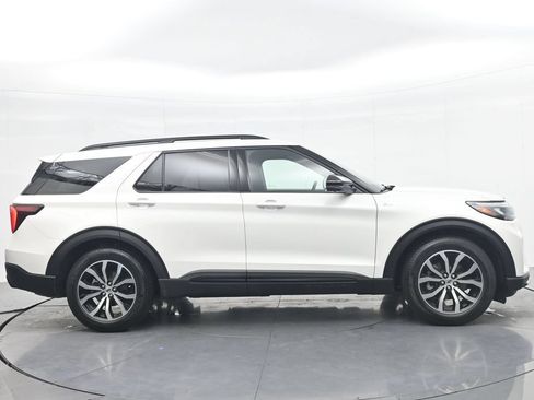 New 2026 Ford Explorer ST-Line w/ Premium Package RWD image 6