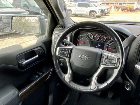 Used 2022 Chevrolet Silverado 1500 LT Trail Boss w/ LT Trail Boss Premium Package image 38