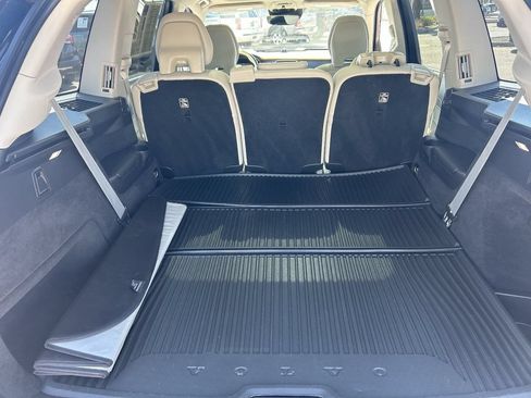 Used 2022 Volvo XC90 T6 Inscription w/ Advanced Package AWD/4WD image 11