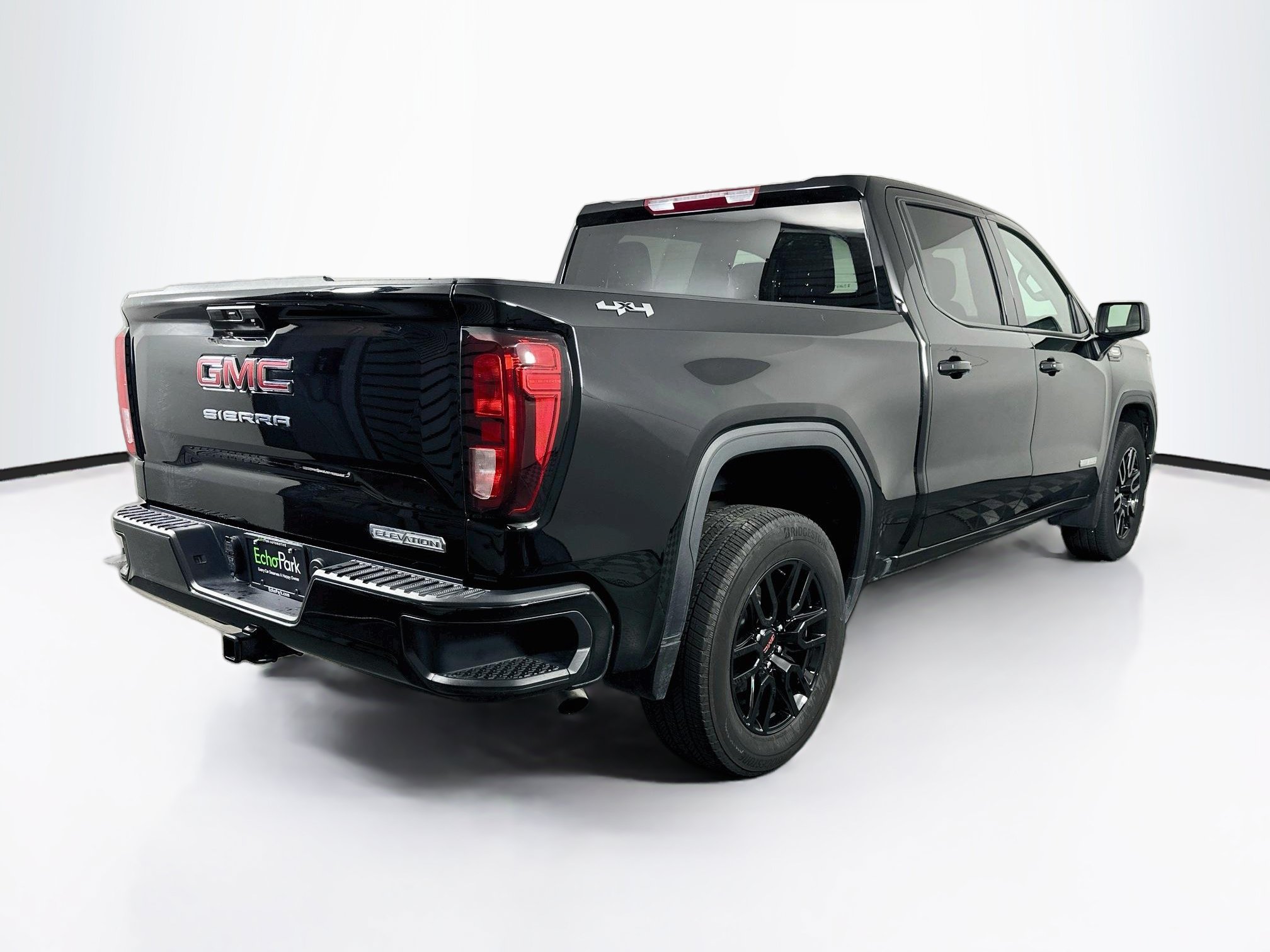 Used 2025 GMC Sierra 1500 Elevation AWD/4WD image 9