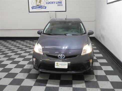 Used 2015 Toyota Prius Four FWD image 3