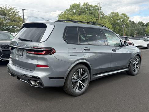 Used 2027 BMW X7 xDrive40i w/ Executive Package AWD/4WD image 4