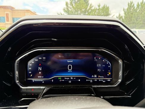Used 2025 Chevrolet Silverado 3500 LTZ w/ LTZ Plus Package AWD/4WD image 32