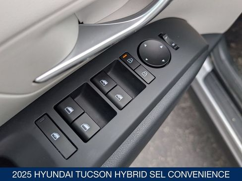 Used 2025 Hyundai Tucson SEL AWD/4WD image 12