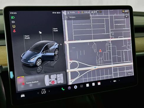 Used 2024 Tesla Model Y Long Range AWD/4WD image 26