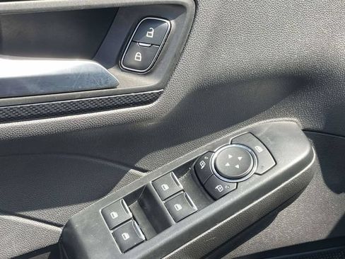 Certified 2025 Ford Escape ST-Line FWD image 22