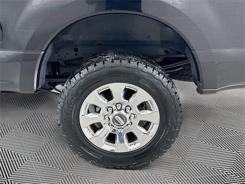 Used 2017 Ford F250 Lariat w/ Lariat Ultimate Package image 29