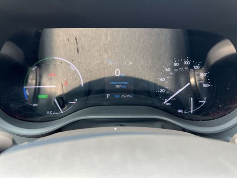Used 2023 Toyota Sienna LE AWD/4WD image 17