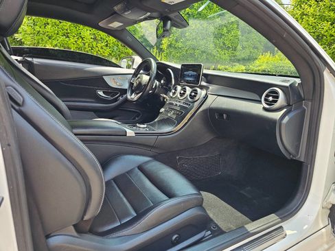 Used 2018 Mercedes-Benz C 300 4MATIC Coupe image 33