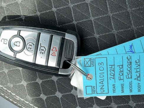 Certified 2024 Ford Escape Active AWD/4WD image 33