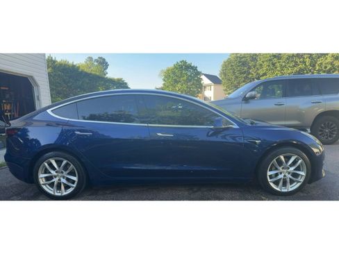 Used 2019 Tesla Model 3 Long Range AWD/4WD image 3