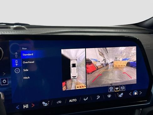 New 2026 Chevrolet Equinox EV LT AWD/4WD image 15