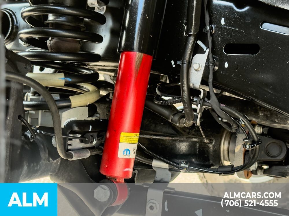Used 2025 Jeep Gladiator Rubicon AWD/4WD image 9
