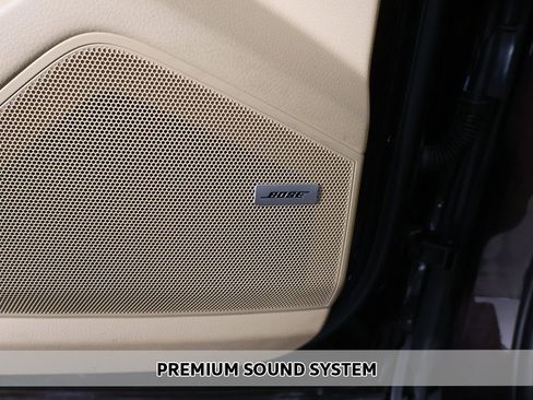 Used 2022 Porsche Cayenne image 5