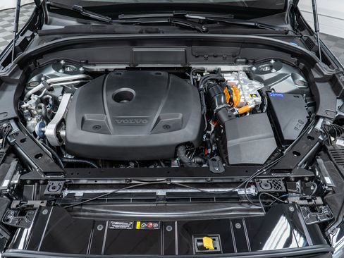 New 2026 Volvo XC60 T8 Ultra AWD/4WD image 9