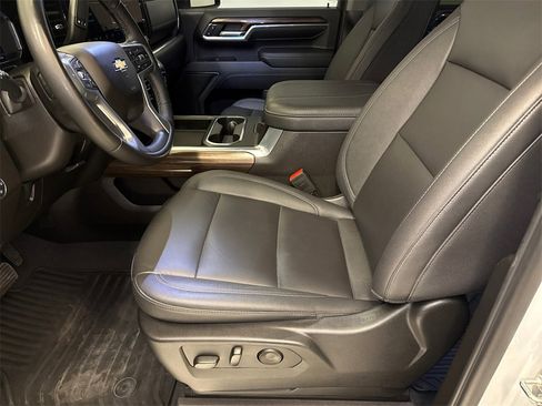 Used 2024 Chevrolet Silverado 2500 LT w/ Texas Edition image 21