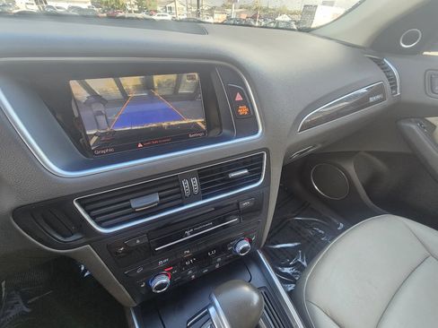 Used 2016 Audi Q5 2.0T Premium Plus w/ Technology Package image 31