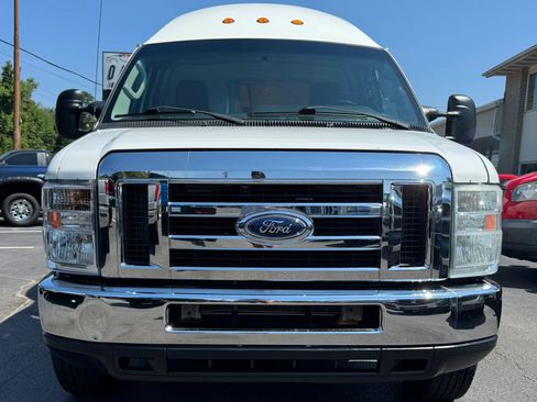 Used 2013 Ford E-350 and Econoline 350 Super Duty RWD image 3