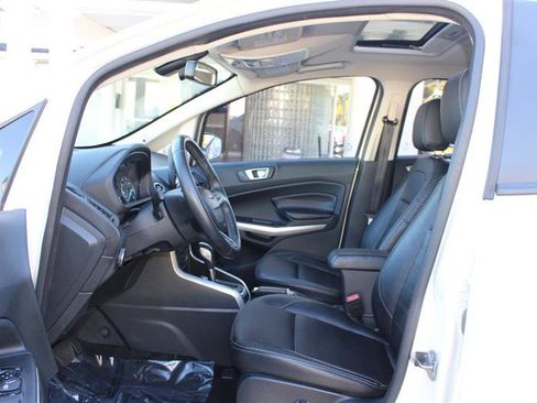 Used 2021 Ford EcoSport Titanium image 11
